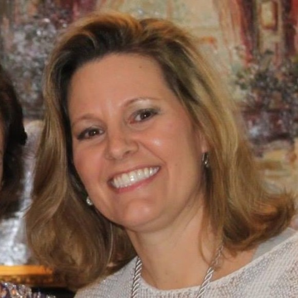 Meet your Posher, Dee - Picture 1 of 1